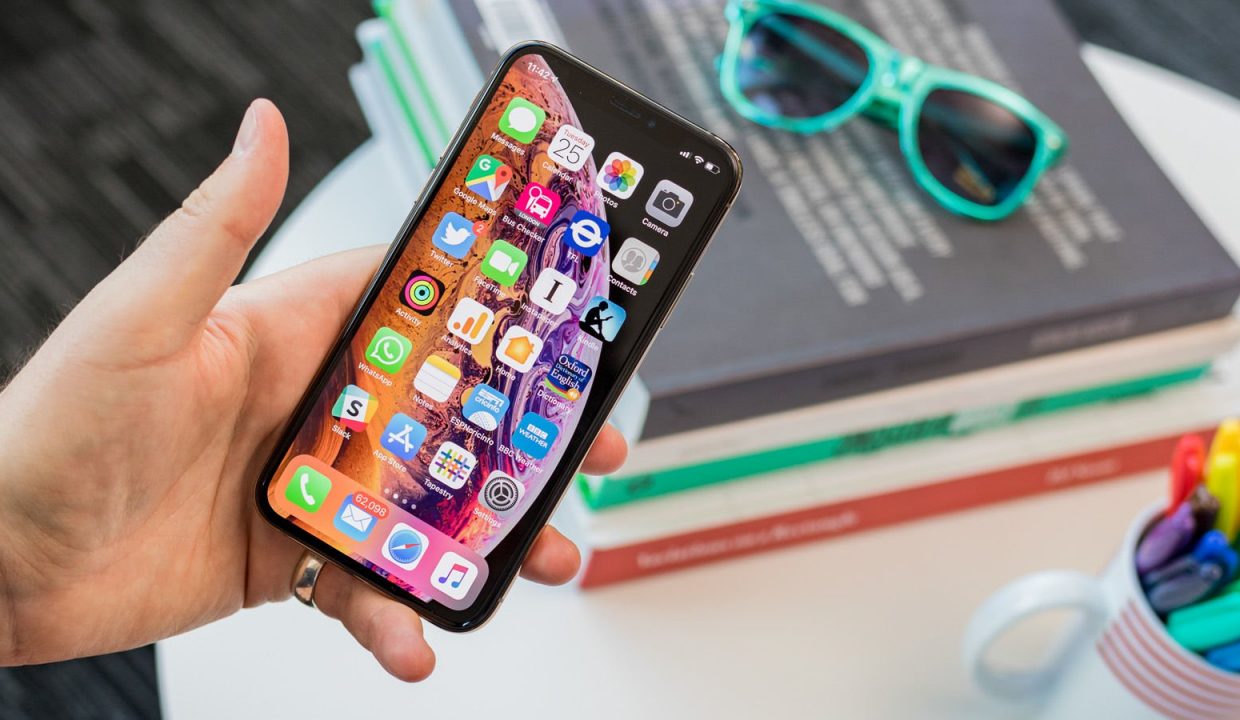 iPhone Xs резко подешевел, ждем в России