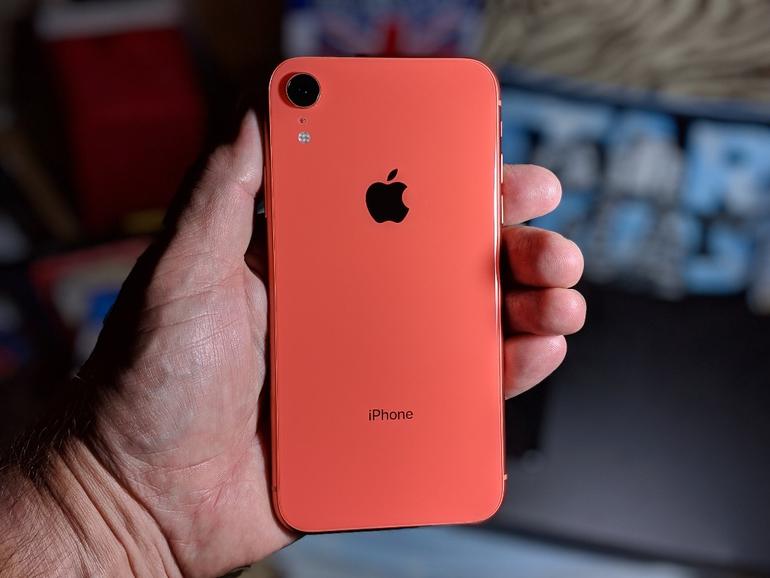Сильно греется iPhone XR, у вас тоже так?