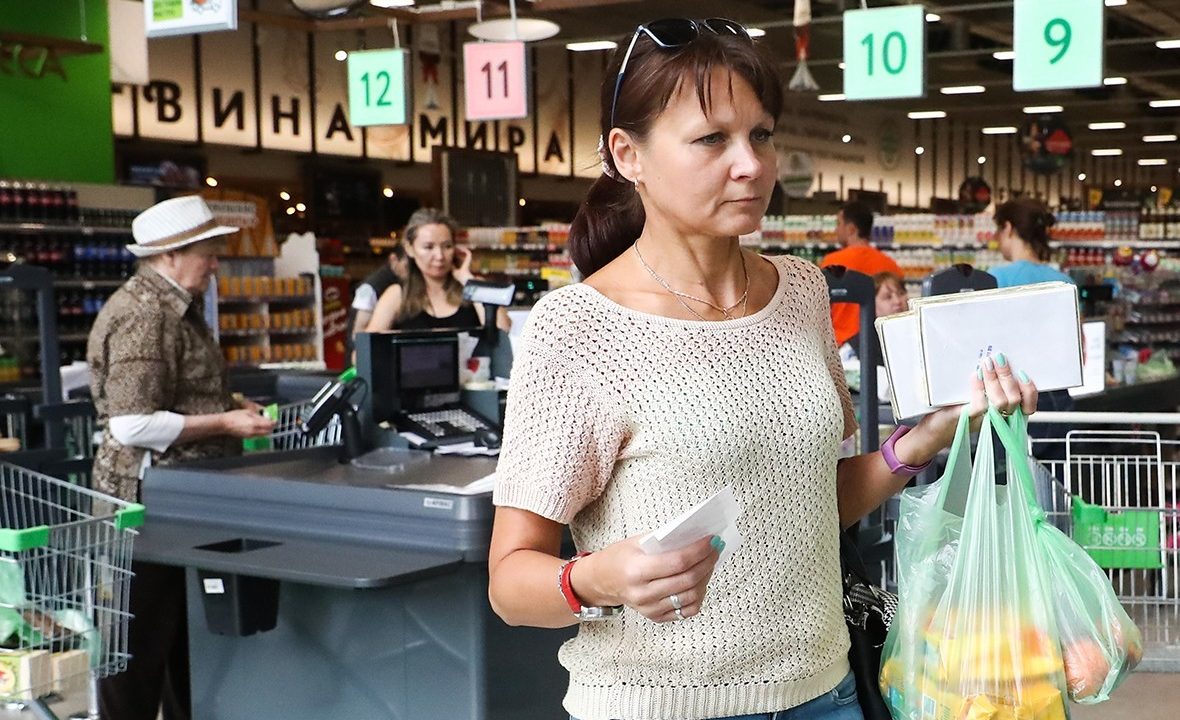 Сбербанк запустил сервис доставки продуктов из магазинов СберМаркет