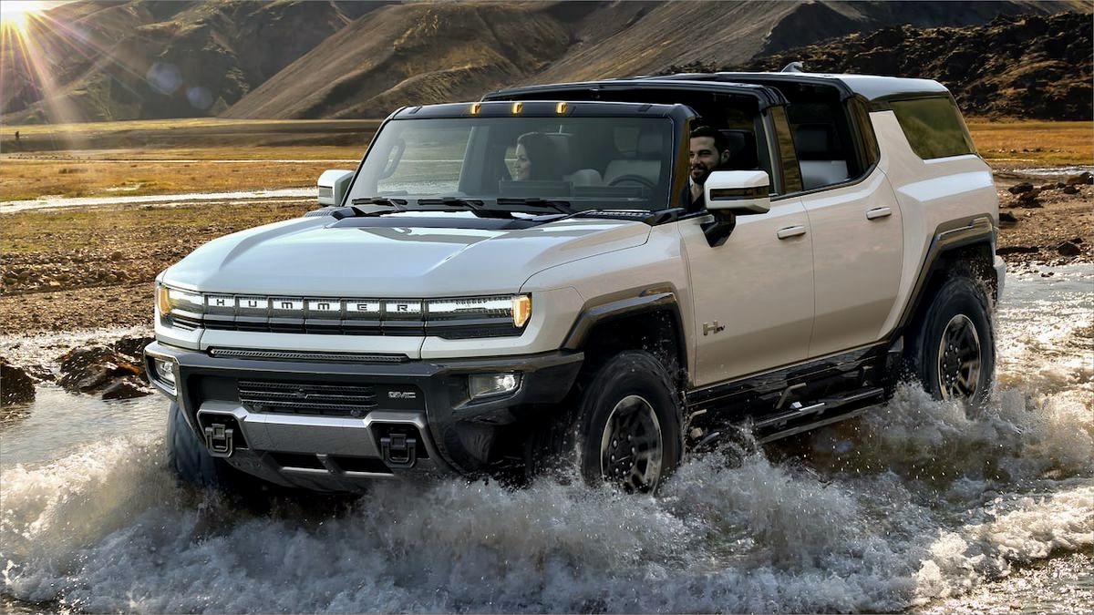 Представлен электрический внедорожник Hummer. Ездит по диагонали с запасом хода до 500 км