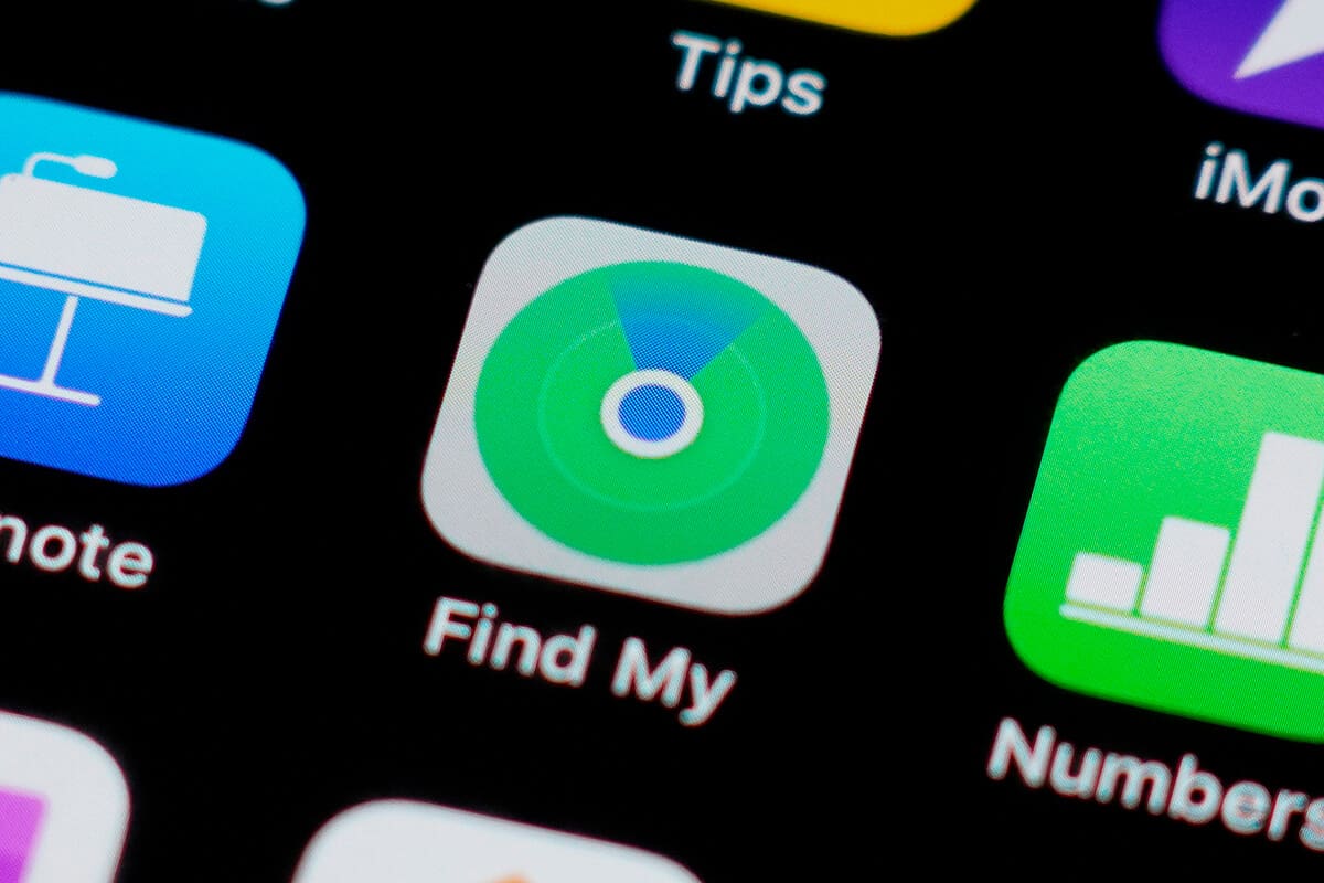 Хакер смог взломать сеть Find My и отправить сообщения на любые iPhone в радиусе Bluetooth