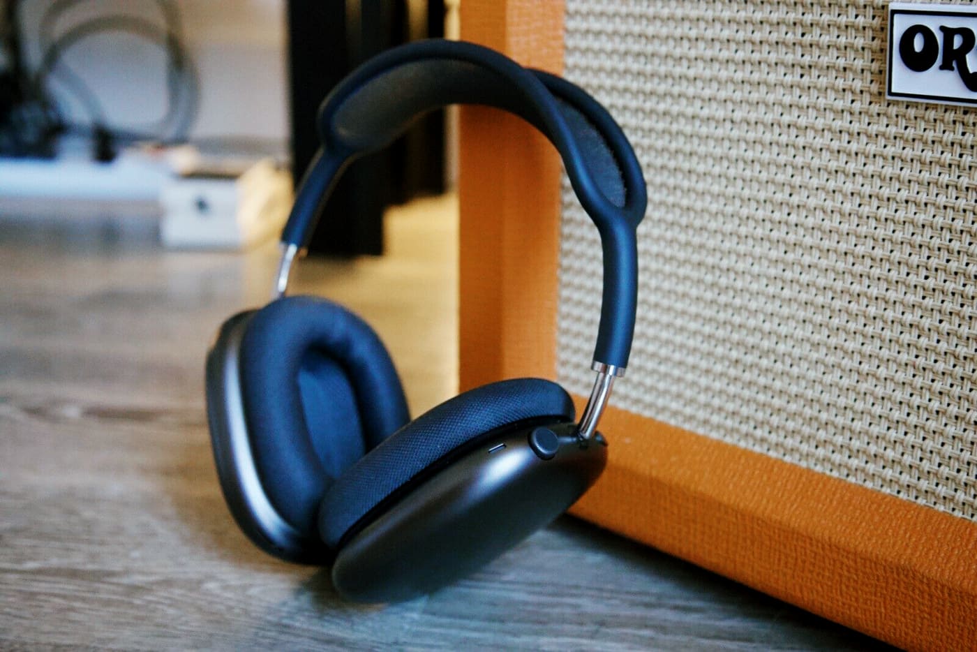 Apple выпустила новую прошивку для AirPods Max