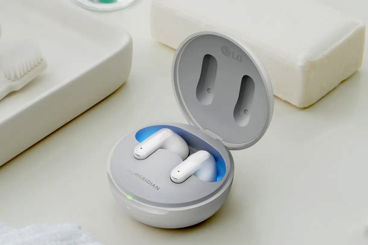 LG показала наушники TONE Free FP с режимом шёпота и функцией дезинфекции
