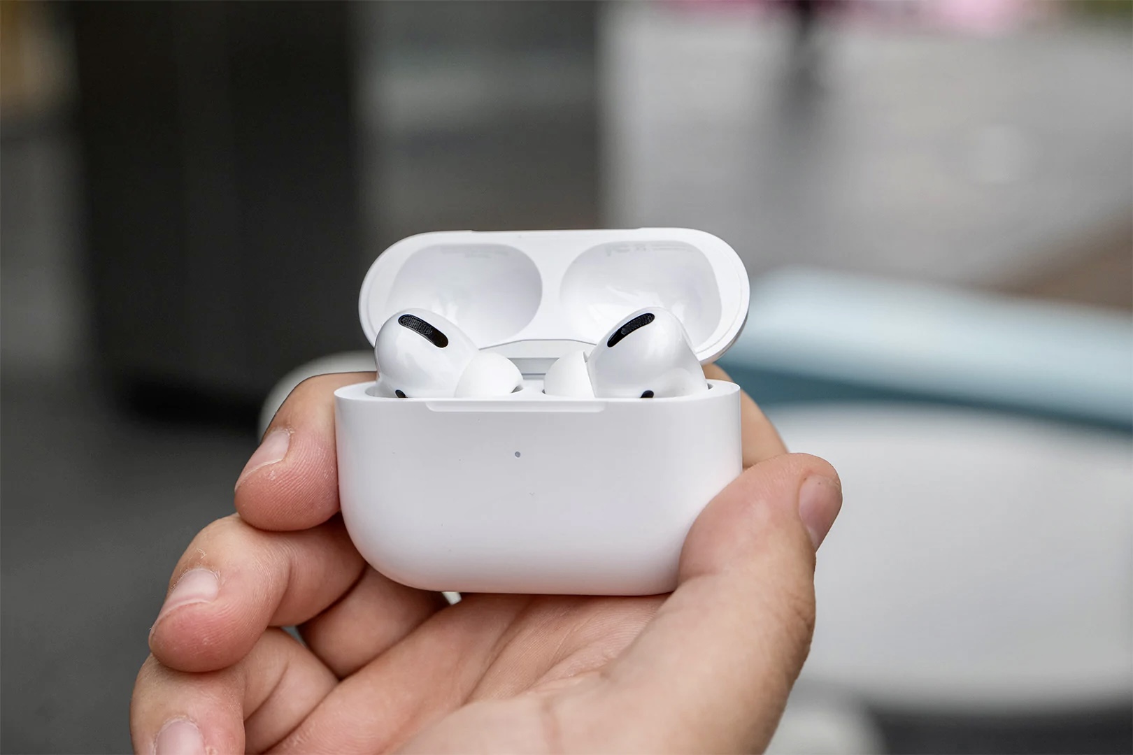 Apple выпустила первую бета-прошивку для AirPods Pro. Как её установить