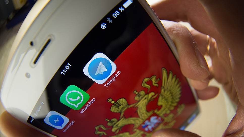 Преподавателей и чиновников обяжут общаться через российские мессенджеры