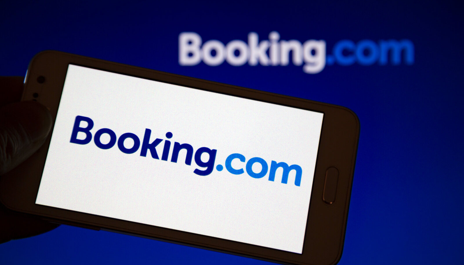 ФАС оштрафовал Booking.com на 1,3 миллиарда рублей. Кажется, это рекорд