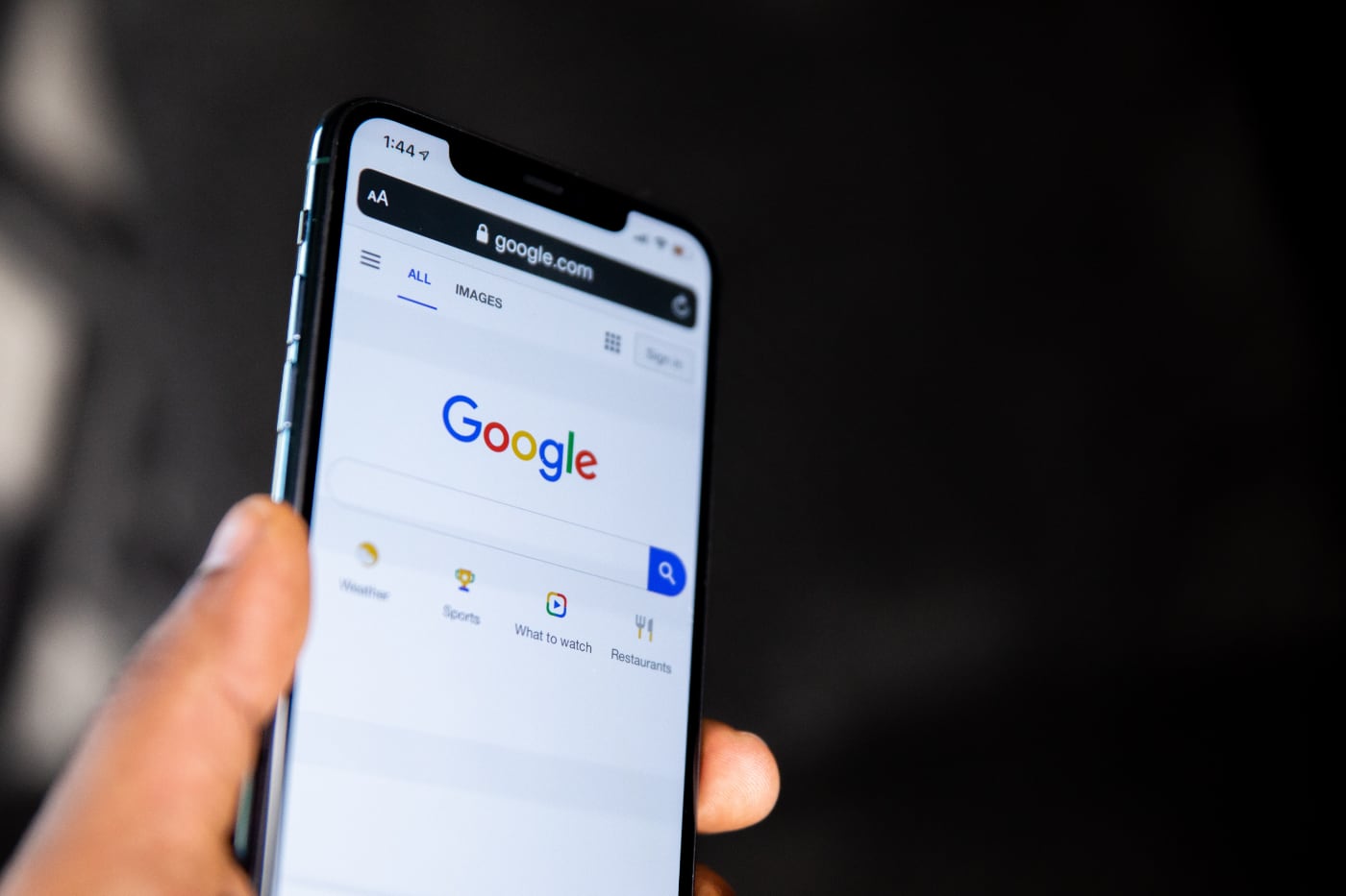 Google заплатит Apple 15 миллиардов долларов, чтобы остаться стандартным поисковиком в Safari