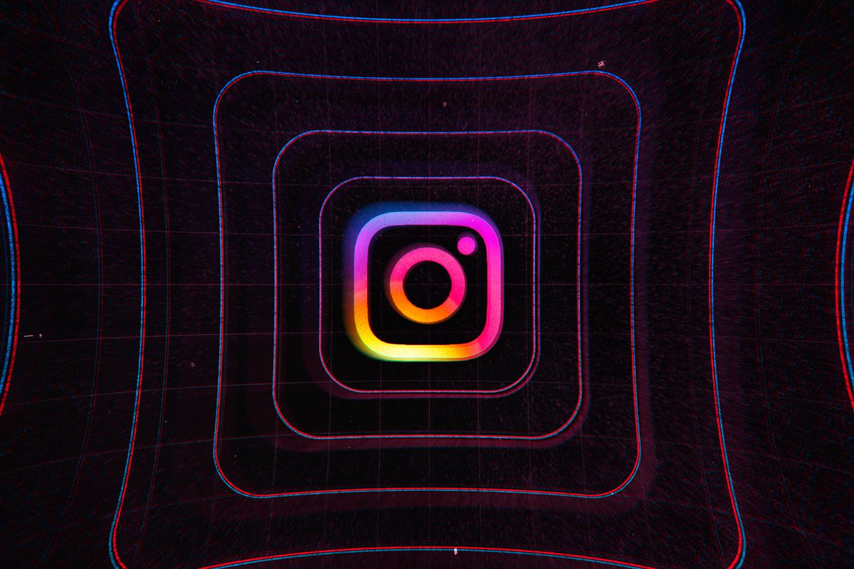В Instagram масштабный сбой. Лента не обновляется