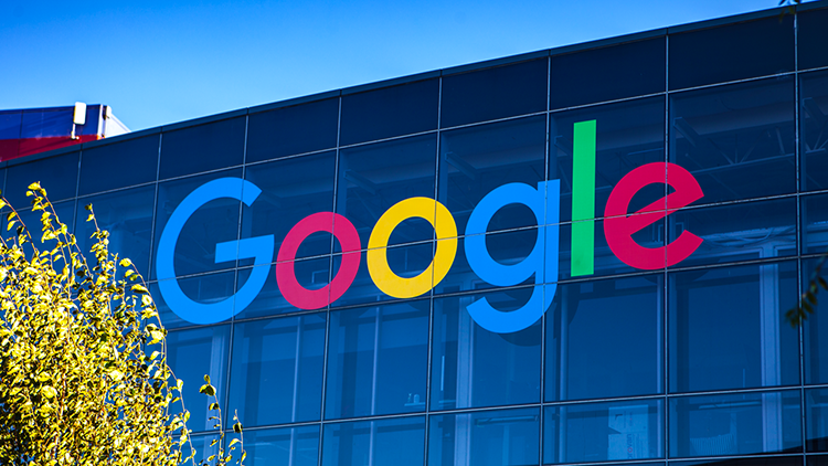 Роскомнадзор потребовал вернуть сайты госорганов РФ в поисковую выдачу Google