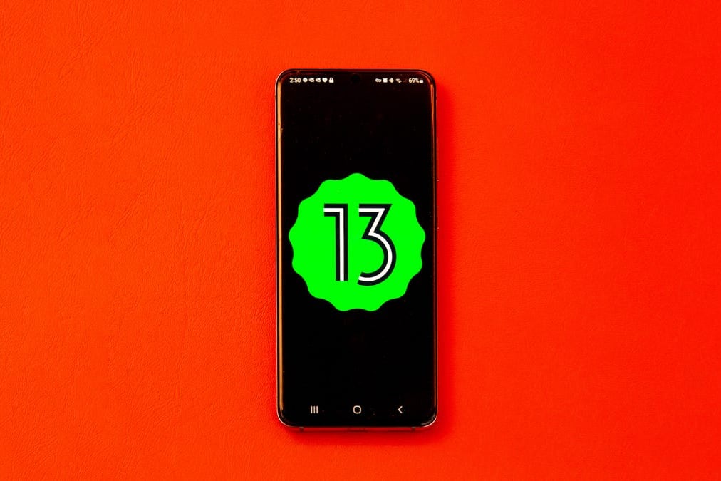 В Android 13 появится поддержка сразу двух операторов на одной eSIM