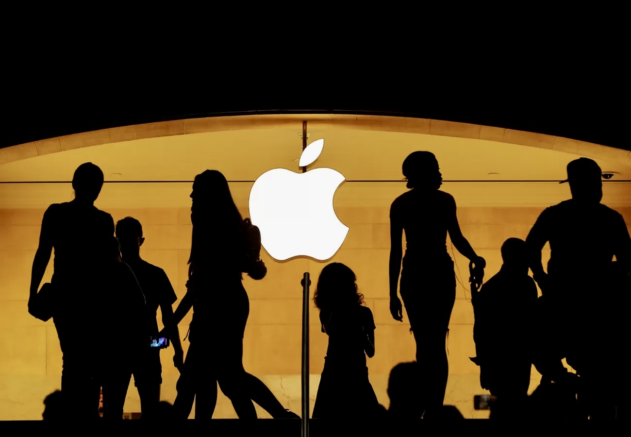 Журналистам слили видео, где вице-президент Apple уговаривает сотрудников не вступать в профсоюз