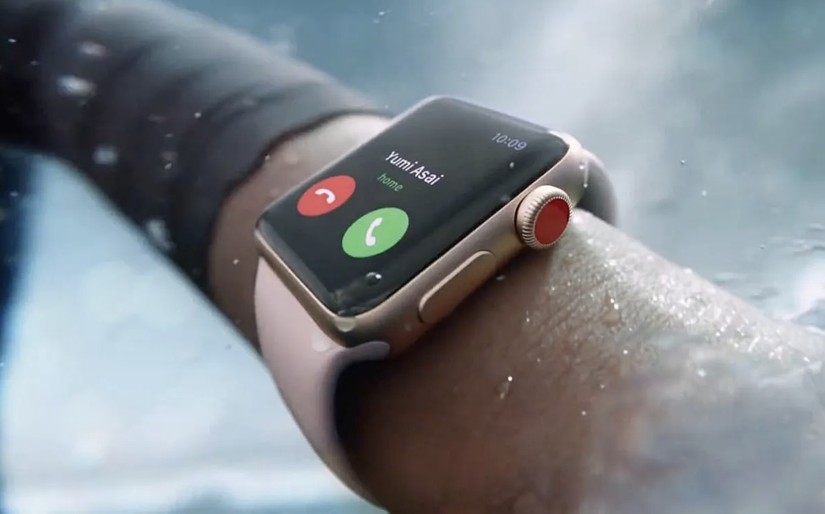В watchOS 8.7.1 исправили баг, из-за которого Apple Watch Series 3 могли произвольно перезагружаться