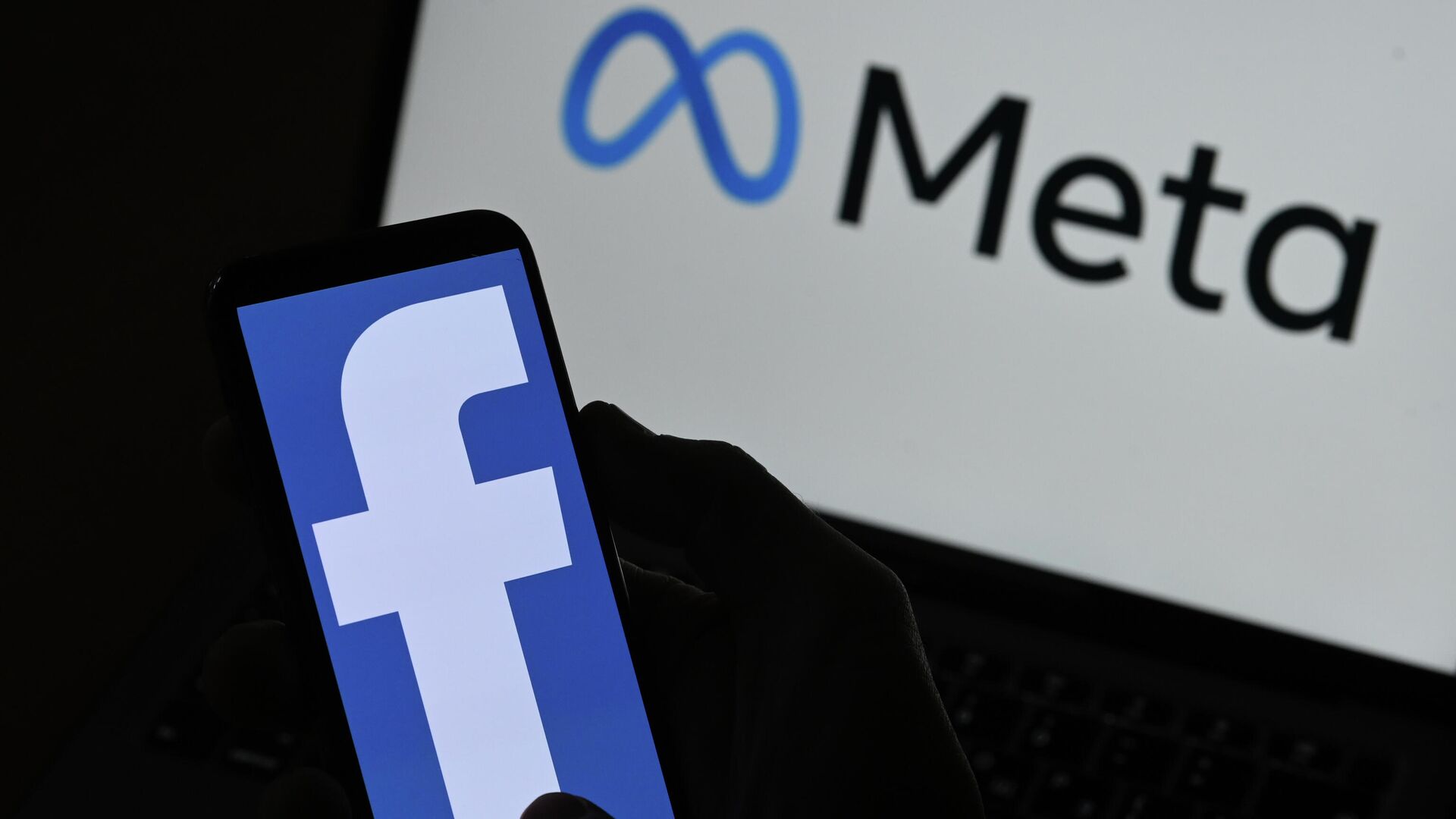 Meta* уволила 11 тысяч сотрудников. Это крупнейшая волна в истории компании