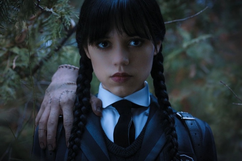 Посмотрел сериал «Уэнсдей», который побил все рекорды Netflix. Жутко, но не страшно, рекомендую