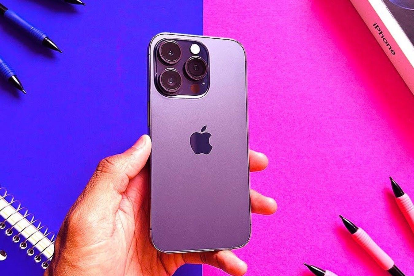 Продажи iPhone в России упали в два раза за 2022 год, параллельный импорт не помог