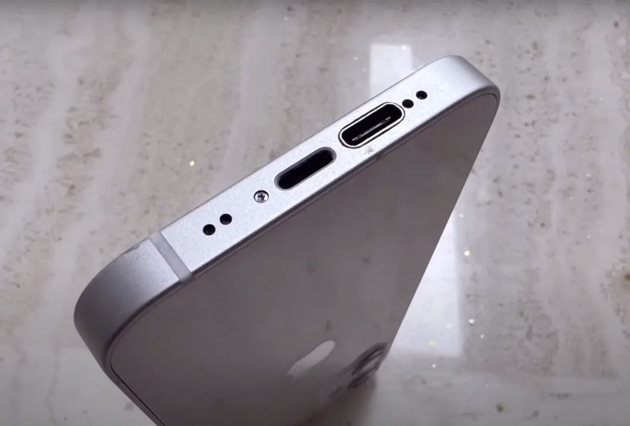 Инженер сделал iPhone одновременно с USB-C и Lightning