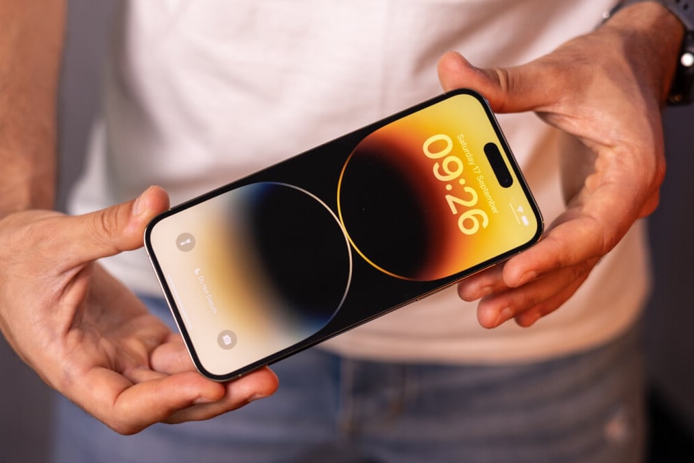 Apple установит энергоэффективный экран в iPhone 15 для улучшения автономности