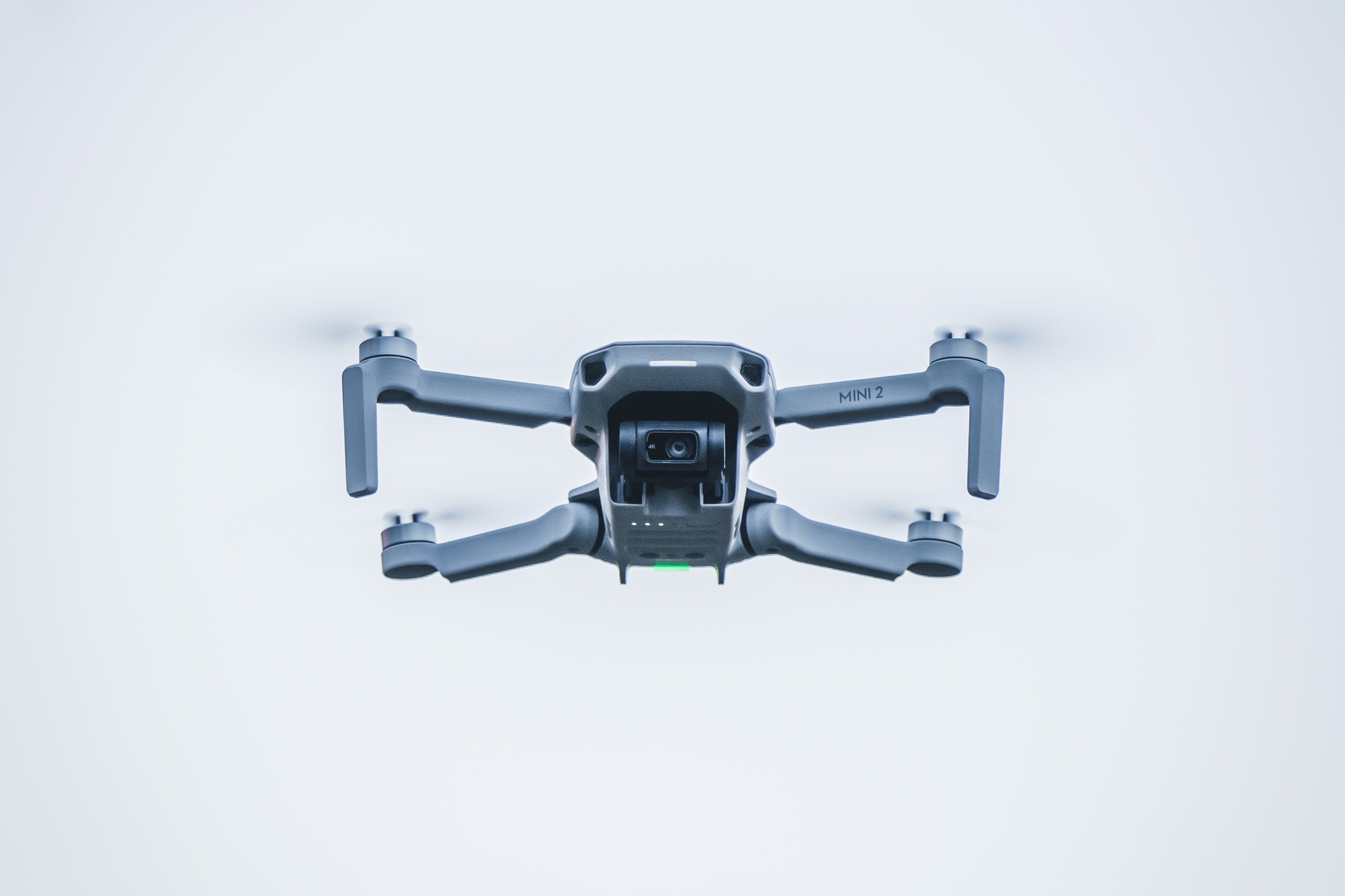 Хакеры научились взламывать дроны DJI и определять местоположение людей, которые ими управляют