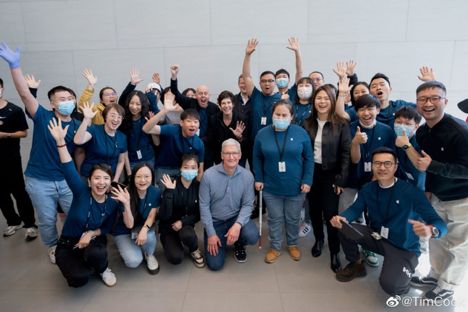Тим Кук похвалил тесные отношения Apple и Китая во время визита в страну