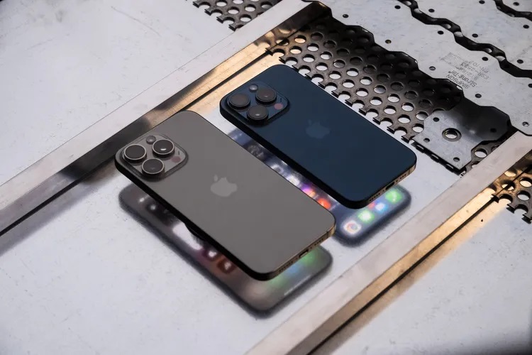 Вышли обзоры iPhone 15 Pro и 15 Pro Max. Кнопка Действие рулит, айфон не греется в играх