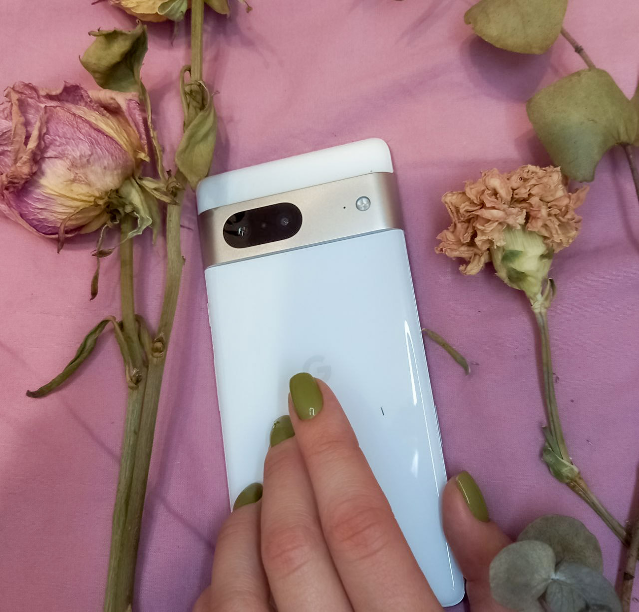Я не хочу переходить на iPhone. Вот 6 причин, почему мне больше нравится жить с Android-смартфоном