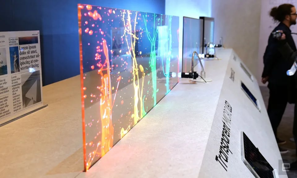 Samsung представила первый в мире прозрачный экран MicroLED