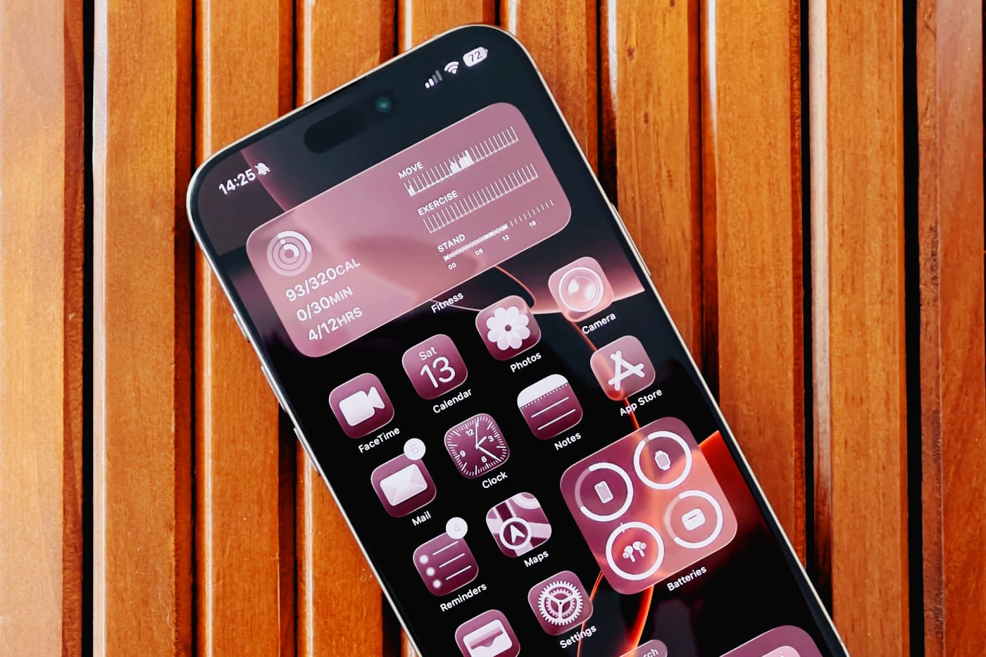 Все жалуются, что iOS 26 убивает аккумулятор iPhone. Но это не совсем так, объясняем