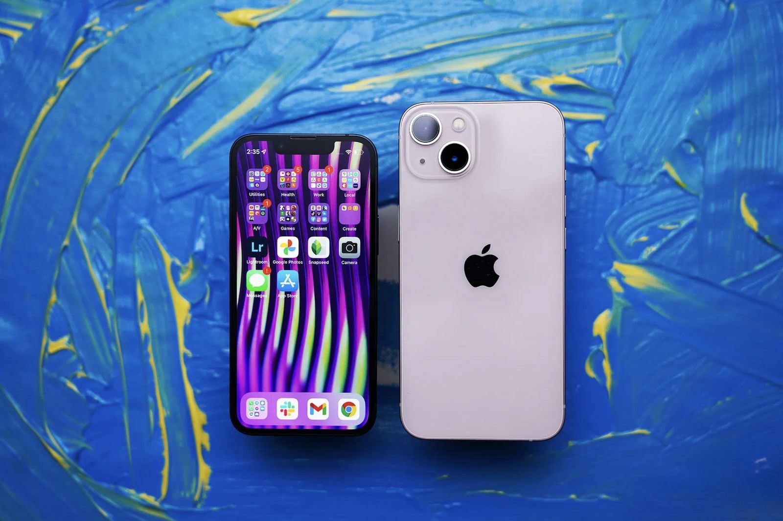 МТС: продажи смартфонов в среднем ценовом сегменте выросли благодаря iPhone 13