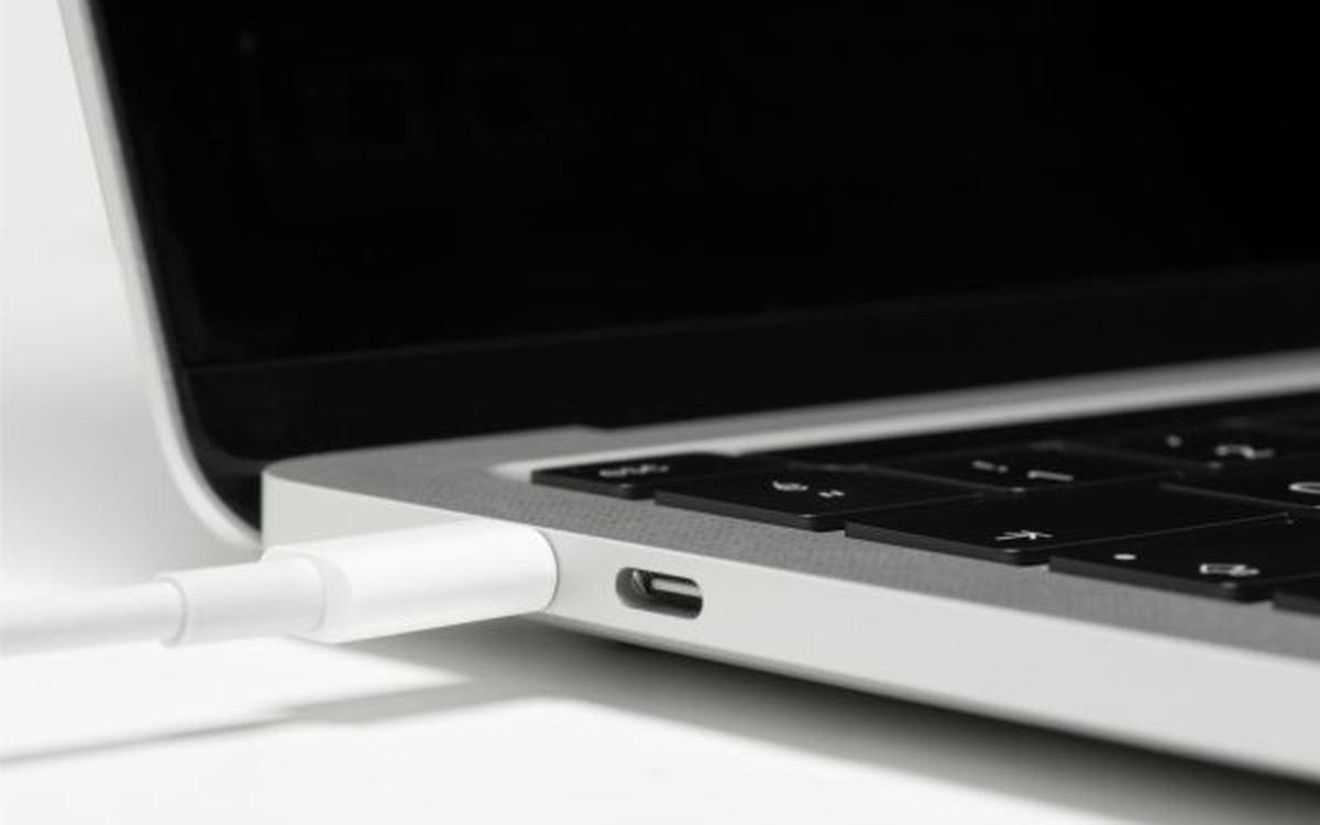 Разработчик: Apple неправильно указала расположение DFU-портов для восстановления macOS