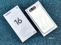 Забытая фишка из &laquo;нулевых&raquo;. Обзор realme 16 5G, в который встроили настоящее зеркало и батарею 7000 мАч