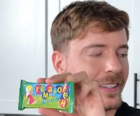 SCR-20260529-jpkm MrBeast не понравился гематоген. Русские тут же пришли в комментарии, чтобы всё объяснить 😄