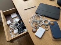 bad-apple-accessories-1 3 мои самых бесполезных покупок из Apple-зоопарка. А что у вас пылится в шкафу