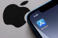 Почему платить напрямую подписку Telegram выгоднее, чем в App Store. Как устроена «невидимая» комиссия Apple