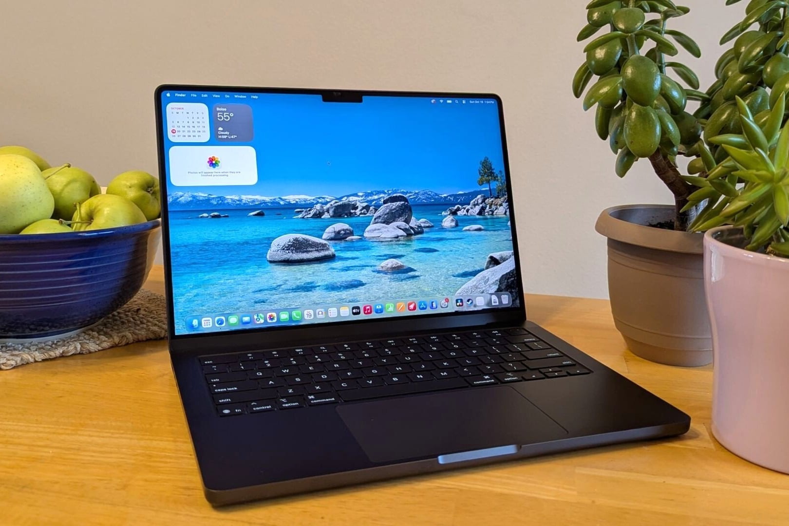 Вышла macOS Tahoe 26.5.2. Apple выпустила обновление из-за новых угроз, связанных с ИИ