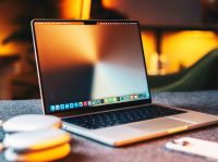 images-3 Будущие MacBook Pro, iPad Pro и iMac получат OLED-дисплеи с расширенным цветовым охватом