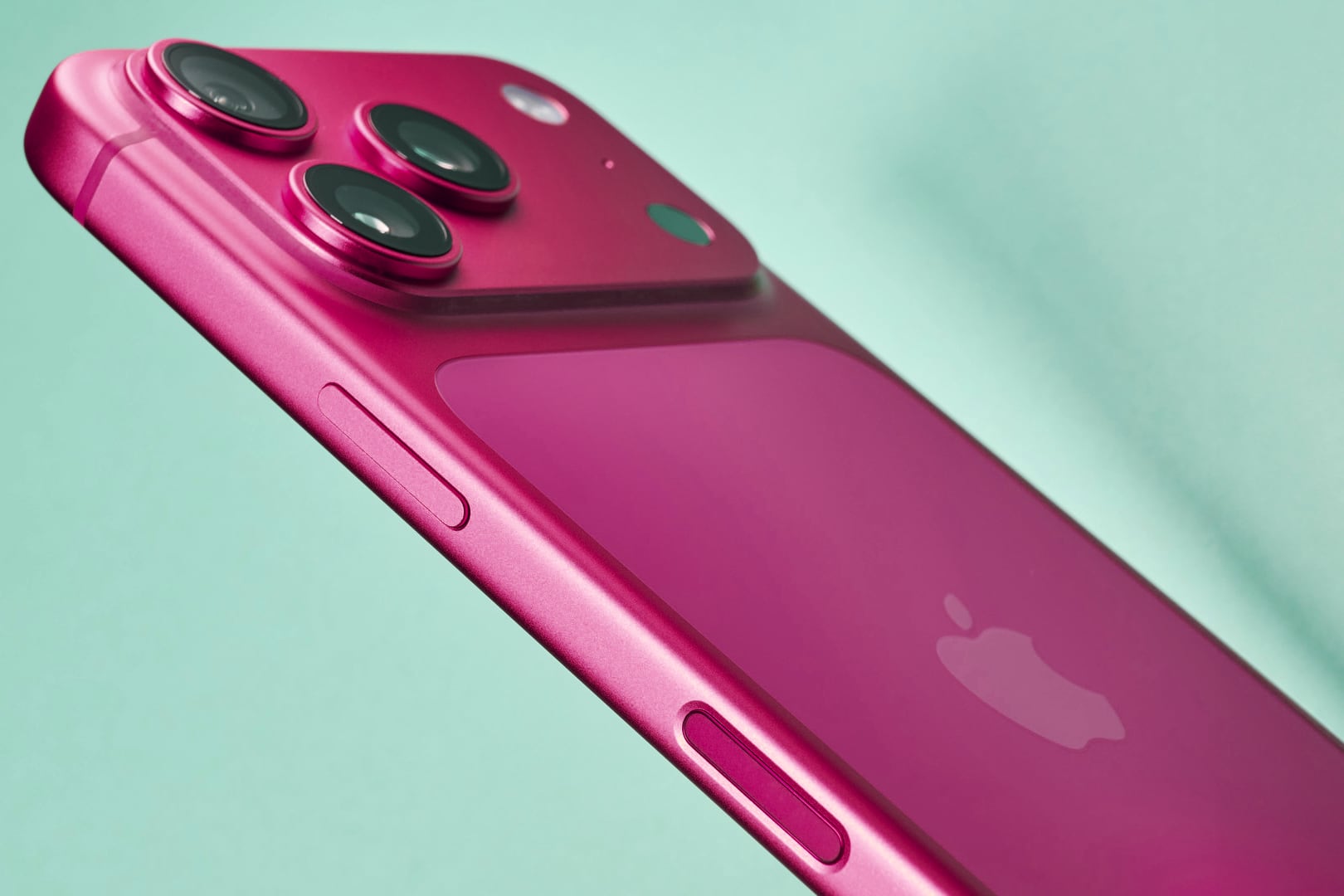 Раскрыта ёмкость батареи всех модификаций iPhone 18 Pro