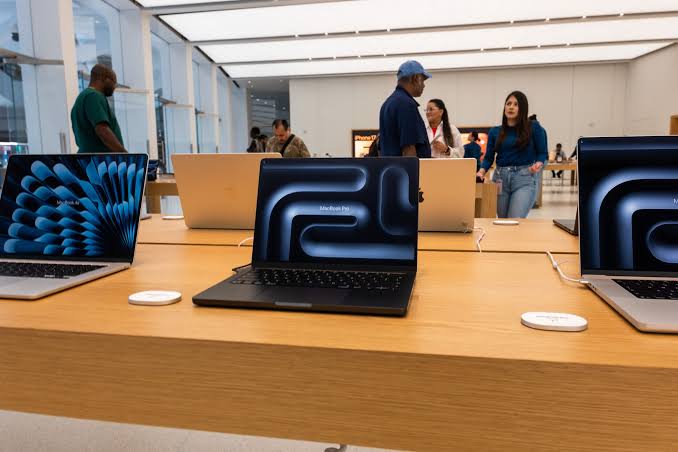 Тим Кук объяснил, почему Apple подняла цены на Mac и iPad
