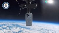 -3N5lUCIqy4 iPhone 17 Pro Max выжил при падении из стратосферы (30 км) и заодно попал в Книгу рекордов Гинесса
