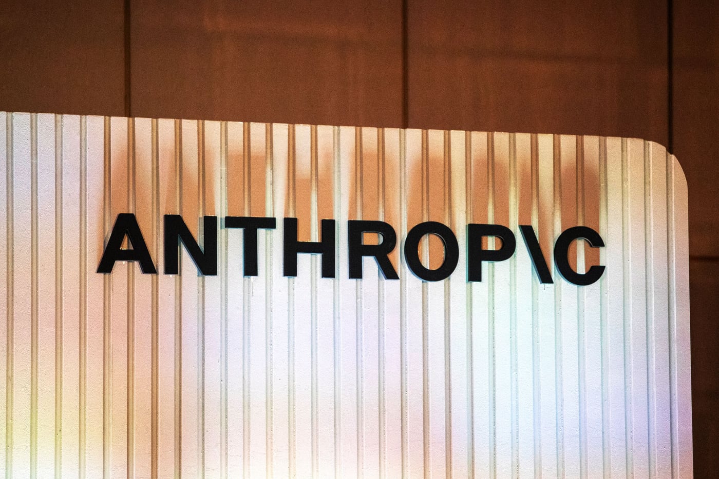 Anthropic разработала ИИ-модель Model 2, которая намного мощнее Mythos 5, но выпускать её не будут