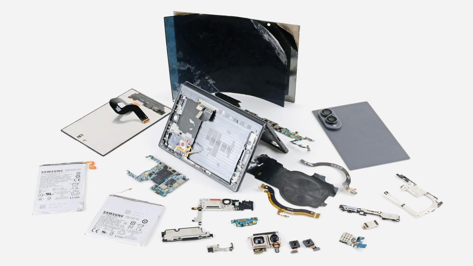 iFixit разобрали Samsung Galaxy Z Fold8 и показали, каким может быть складной iPhone Ultra внутри