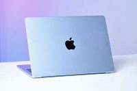 Мировой дефицит MacBook Air: Apple не справляется с поставками из-за ИИ-кризиса