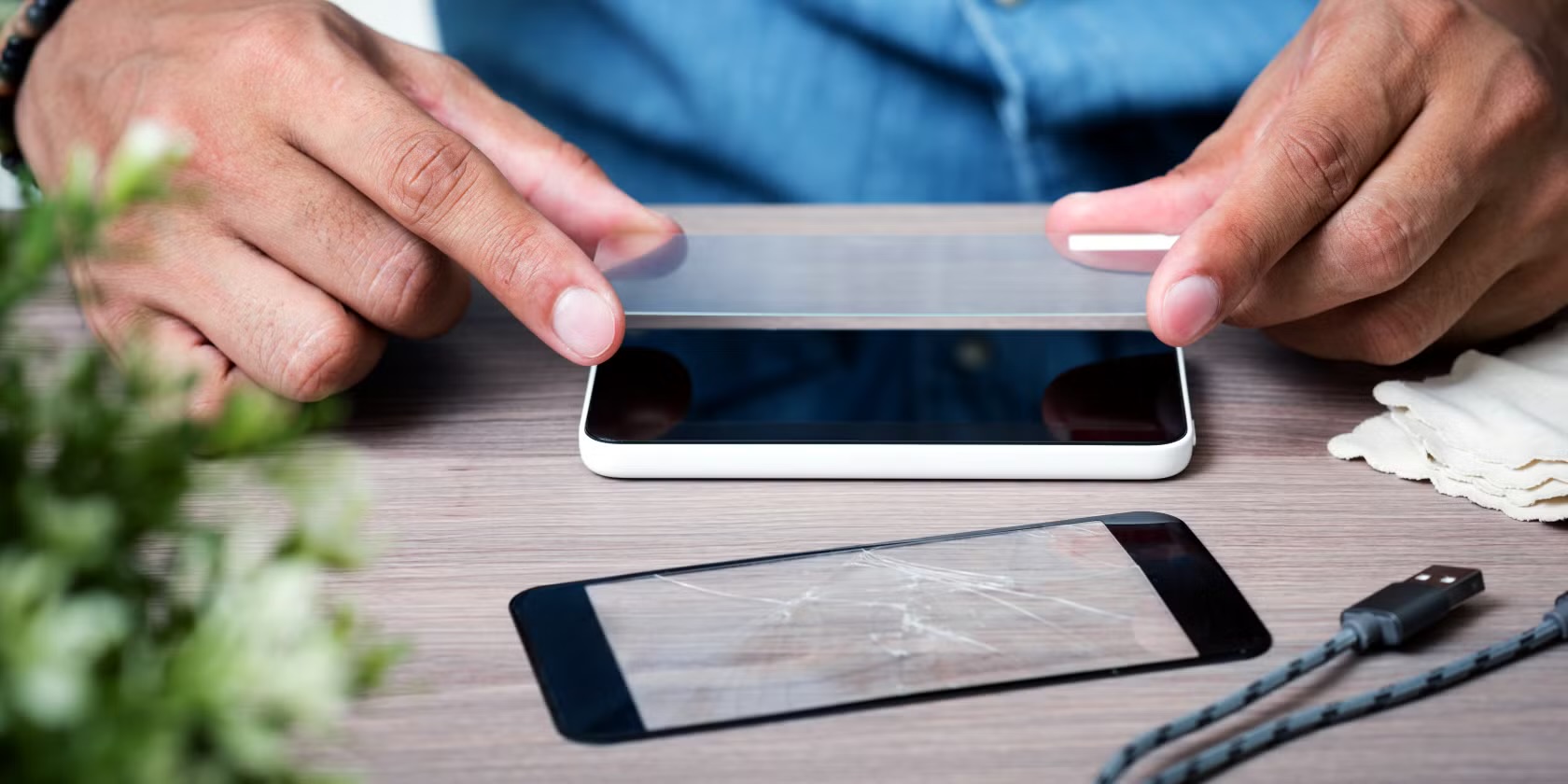 «Мурашки по коже». Вице-президент Apple заявил, что его раздражают защитные стекла на iPhone