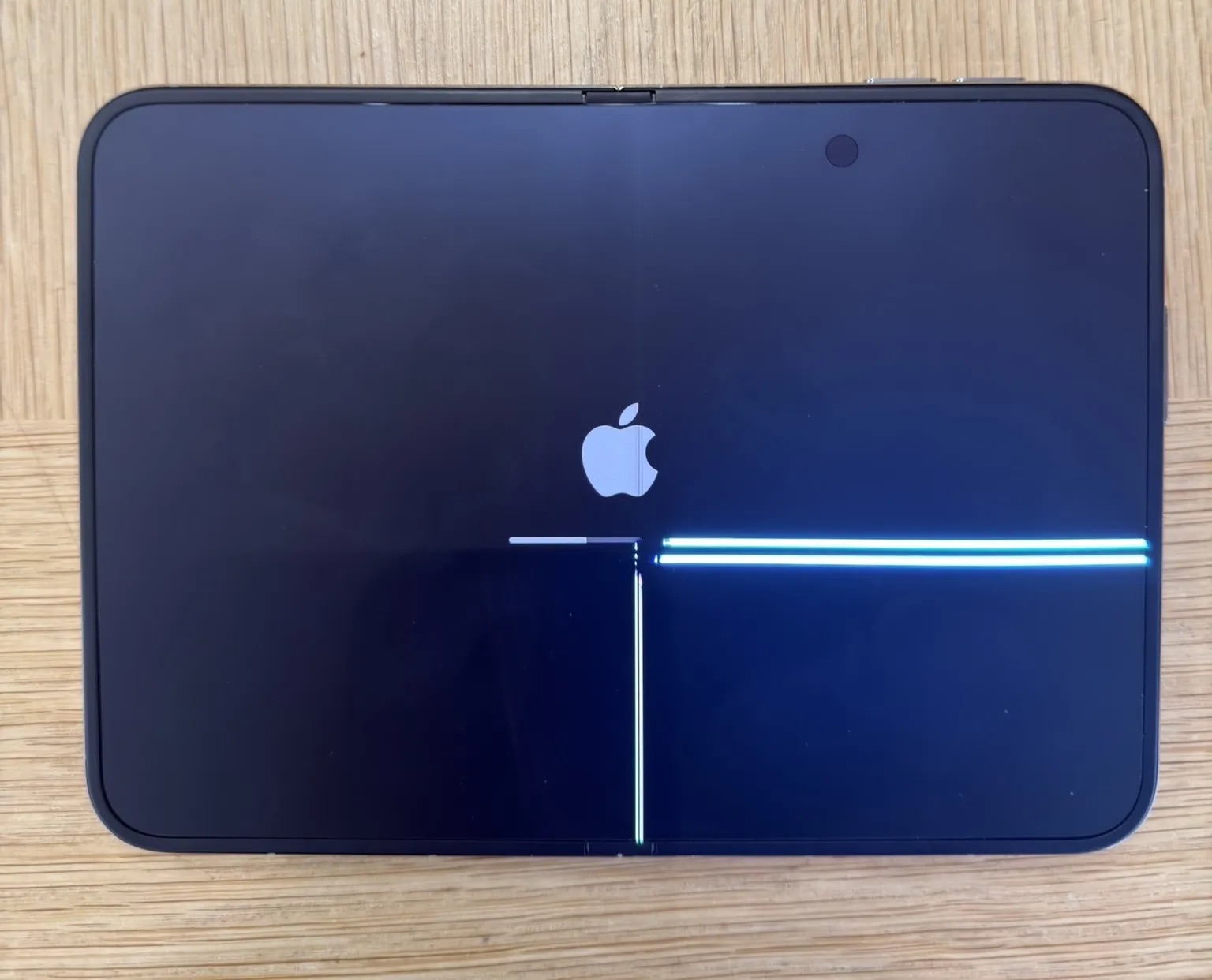 Apple подтвердила, что экран iPhone Duo может лопнуть в любой момент