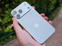 Снял розовые очки: 6 выводов о жизни с iPhone 17 Pro Max спустя год