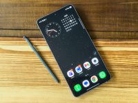 Samsung может сократить количество оперативной памяти в Galaxy S27 c 12 до 8 ГБ из-за роста цен