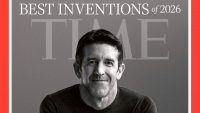 &laquo;Дешевые и паршивые&raquo;. Глава Apple Джон Тернус попал на обложку TIME и раскритиковал другие складные смартфоны