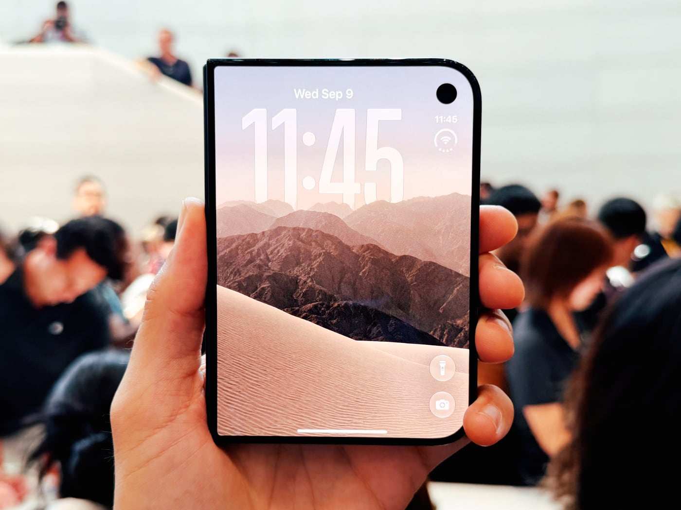 Apple будет использовать американский титан, стекло и чипы в iPhone 18 Pro и iPhone Duo