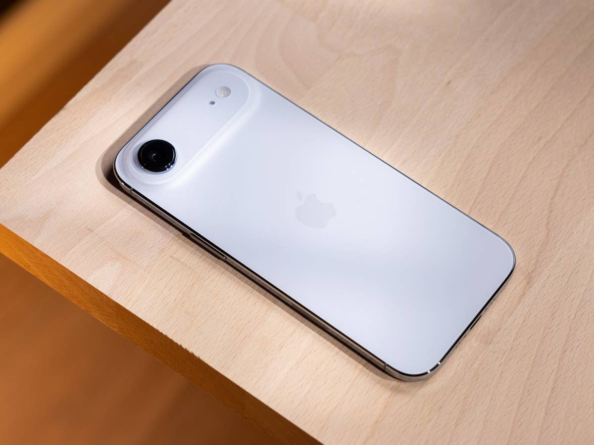 Как раскрытый iPhone Duo: инсайдеры назвали толщину iPhone Air 2